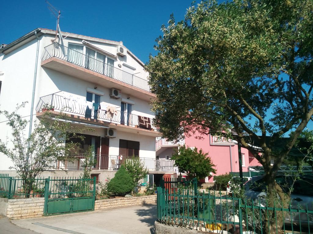Apartmani Kapitanovic 比奥格勒·纳·莫鲁 外观 照片